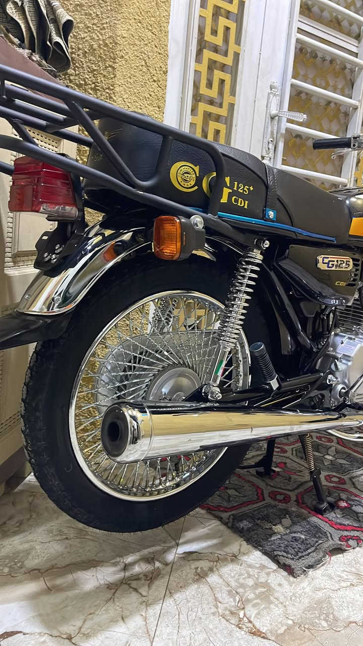 ‏سلام عليكم عندي دراجة تايكر موديل 2025 صار 6اشهر من طالعه من الوكيل  ‏سعر 700 بها مجال حك الجيه  الاستفسار *********** ￼
