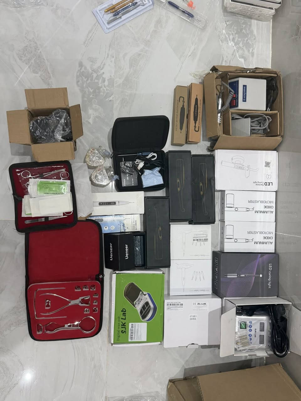 -ادوات اسنان للبيع   اصلية  للتواصل واتس ***********
