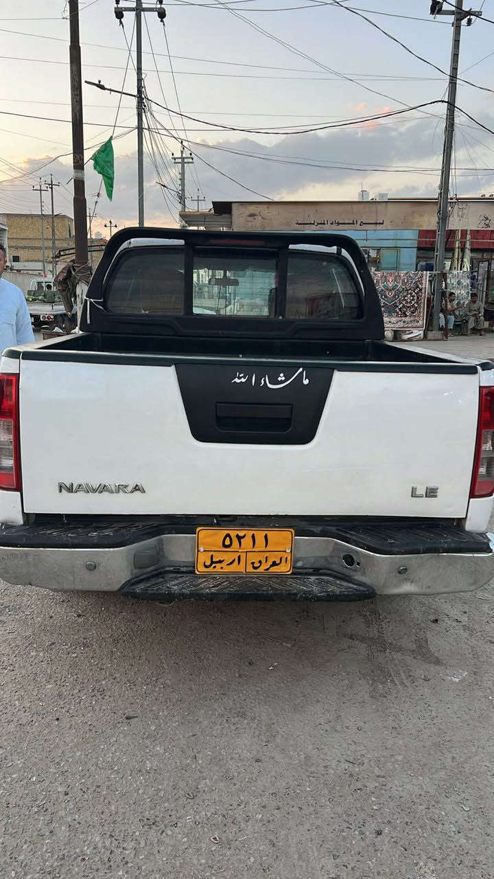 نيفارة ٢٠١٢ كفالة بس باب الخلفي بي شوية صبغ السعر ١١٠ التصال (***********) البصرة, العراق
