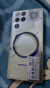 ريدمجيك ١١ برو • ٥١٢ • رام ١٦+١٢