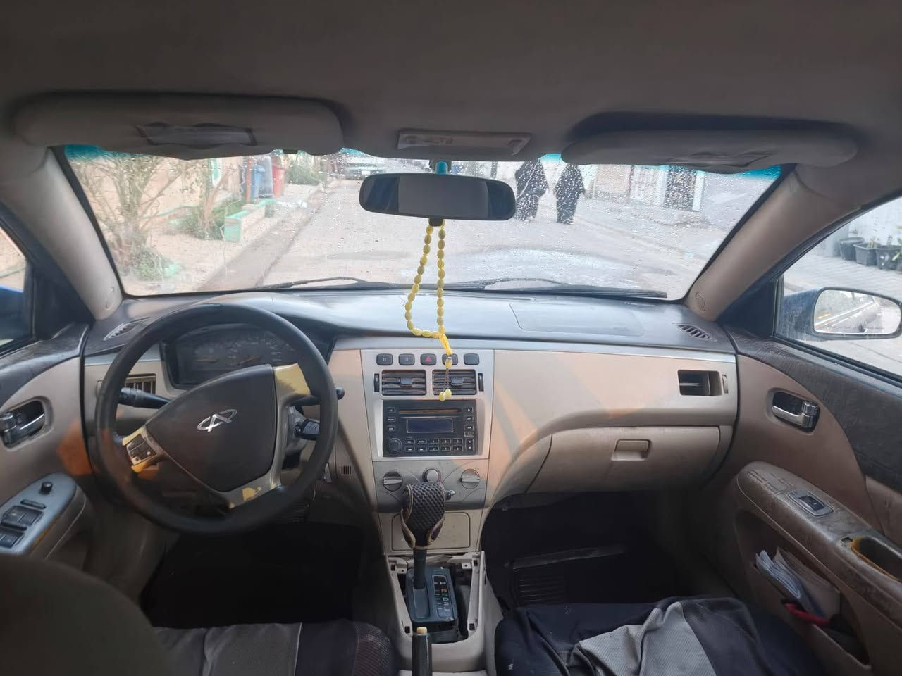 السلام عليكم سياره A5 صيني لبيع تفاصيل موضحه سعرها 25 وبيها مجال كير محرك كورلا رقم هاتف ***********
