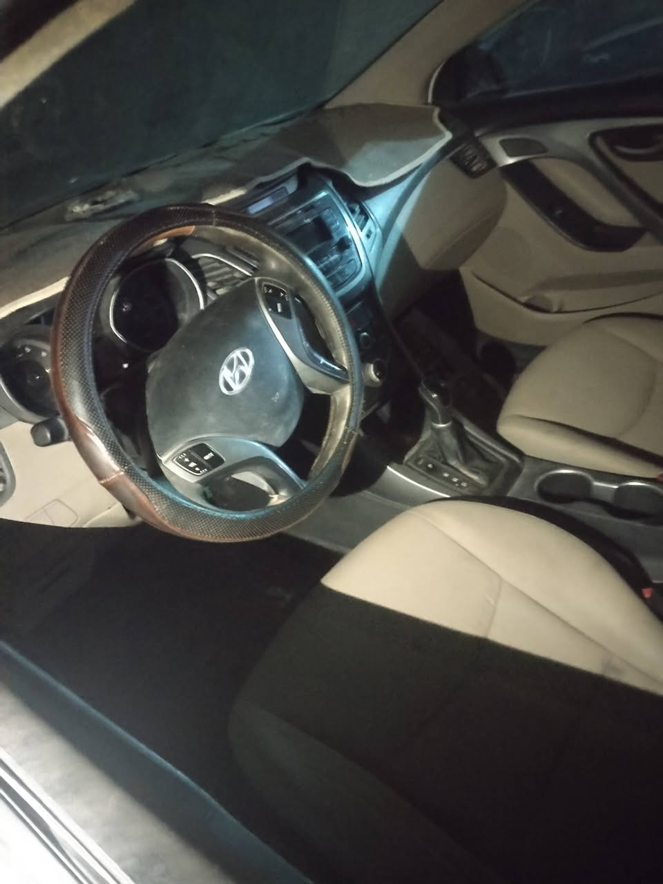 سلام عليكم اخون سيره ادوات مكفوله من الكص بيه مكانات صبغ مكفوله من كولشي سياره مكينه جديده حداده تخم تايرات موديل ٢٠٠١٦ مكاني نجف مكلف بنشر الي يريد يتصل بصاحب سياره  سعر ٤٣ ورقه سياره جديده ***********
