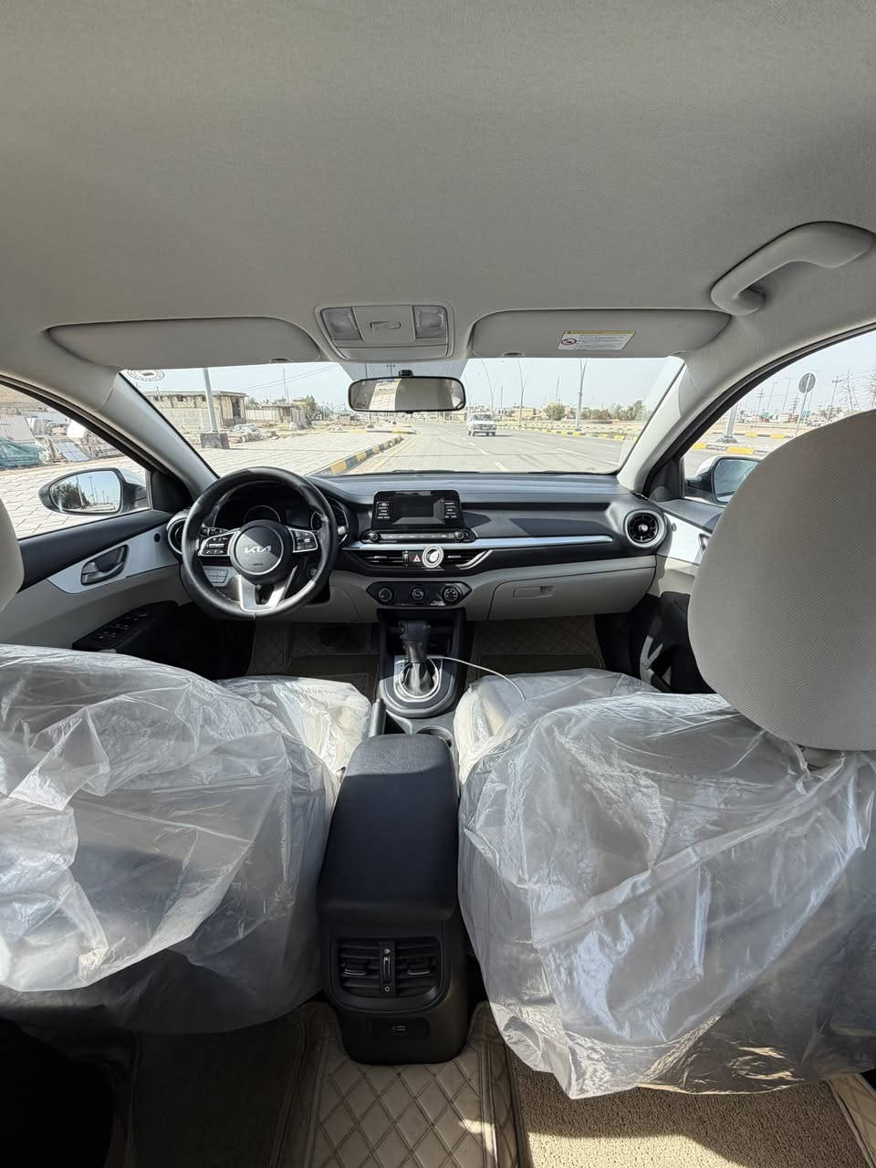 السلام عليكم 
للبيع سيراتو خليجي موديل 2024
ماشيه 43 الف
محرك 1600
داخل لونين
تبريد قطعتين
مثبت سرعة
بلوجكتر امامي
حساس خلفي

للاستفسار والاتصال على الرقم
***********

مكان السيارة واسط - قضاء العزيزية
