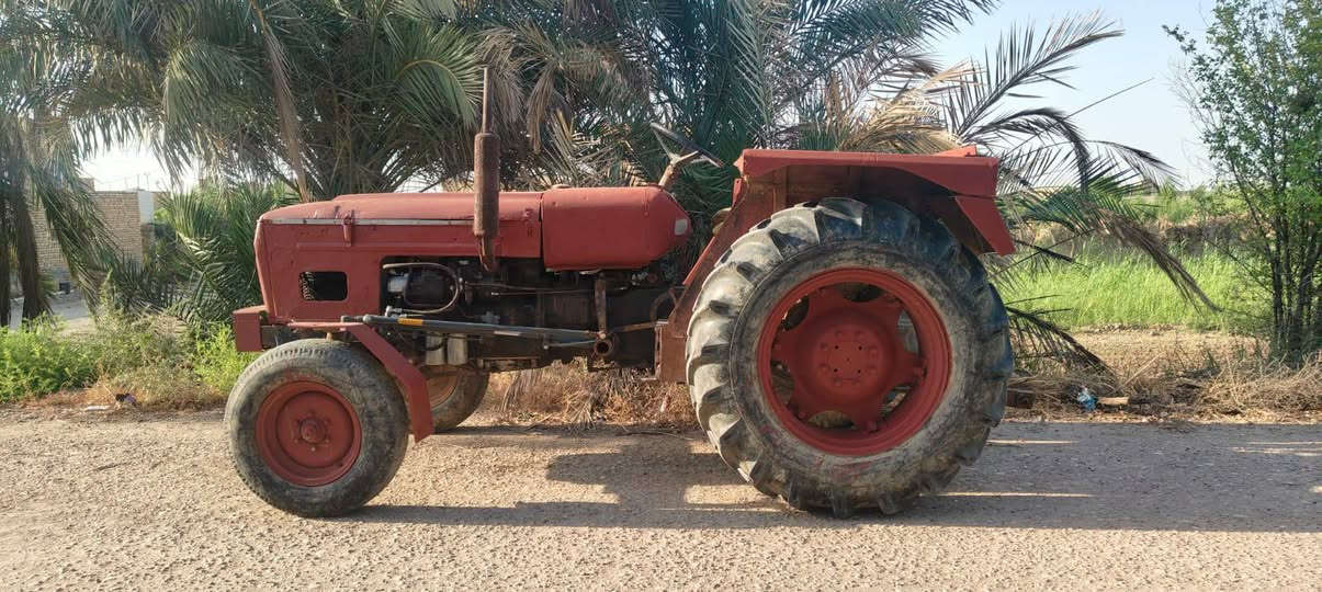 سلام عليكم دركتل للبيع  موديل 79 جاهزه من كلشي رقم وسنويه   مكان ميسان ***********.   ***********
