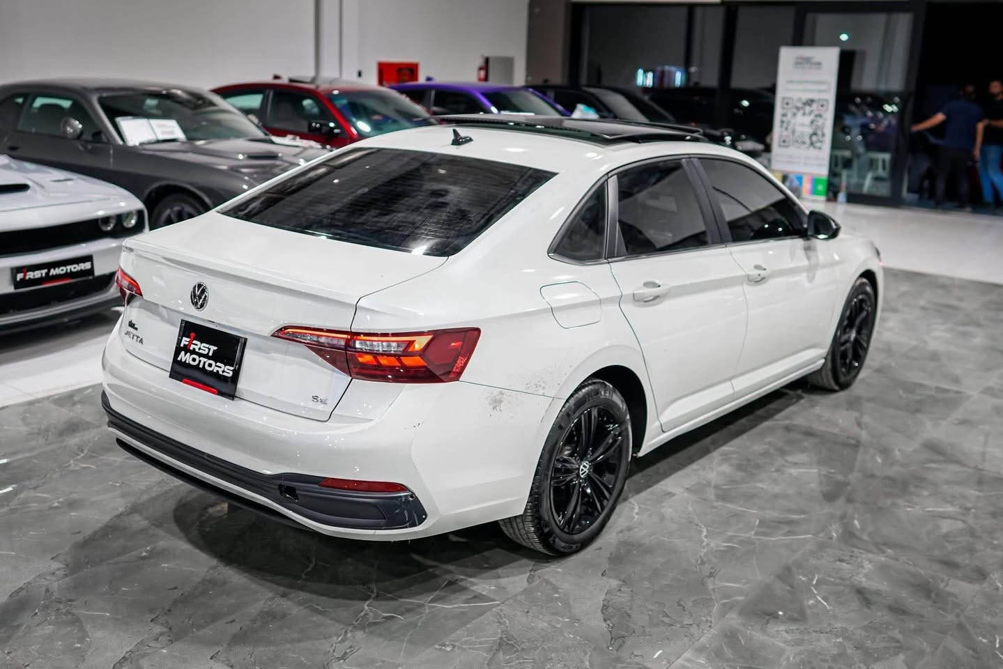 Vw jetta 2023 SE 
رقم کاتی 
ماشی 15 الف 
بیها بونت و جملغ بدون داخل ارباگ ستیرن سیستم 
سعر 165 ورقە 
مکان سیارە اربیل 
شرکە فیرست موتورس
***********
***********
مواصفات بصمە کامیرا 
حساس 
بانوراما 
Engine 15 turbo 
گیر و محرک کهربائی کل بشرط
……—— أربيل, العراق
