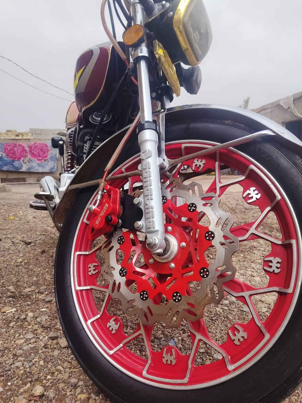 سلام عليكم دراجه يراني للبيع موديل ٢٥ محرك 200 ما مفتوح. كهربائيات كلهة شغالة سلف نهدر كاملة مابيهة اي نقص شاشة اكتروني السعر ٧٥٠ او بيهة مجال مكاني بغداد جسر ديالى لاستفسار ***********
