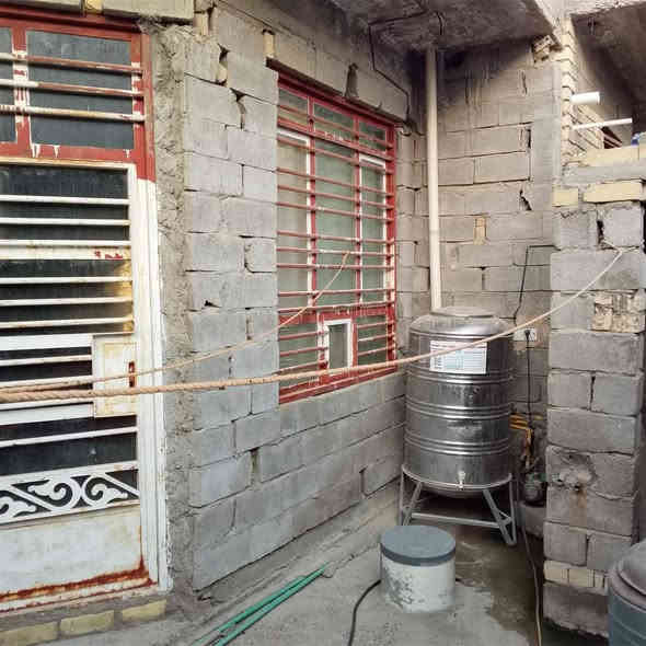 السلام عليكم
يتوفر لدينا دار البيع المساحة 105متر طابو زراعي سند 25 الك حق التصرف العنوان منطقة الدوانم مجاور شرطة الخامسة قرب جامع الفردوس تفاصيل صالة مطبخ عرفة نوم حمام تواليت تواليت خارجي مناور عدد 2 السعر عقار 60 مليون
للاستفسار اتصل ***********
اتصل***********
