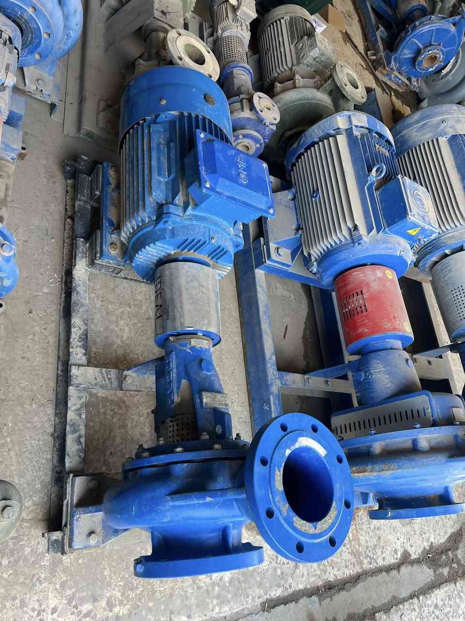 للبيع مأطور كهربائي 30 احصان صناعته اسباني معه مضخه 5X6 هيت 20 والكيو 220 اسبانيه سيت ابلادي العنوان سامراء رقم هاتف 📞 ***********
