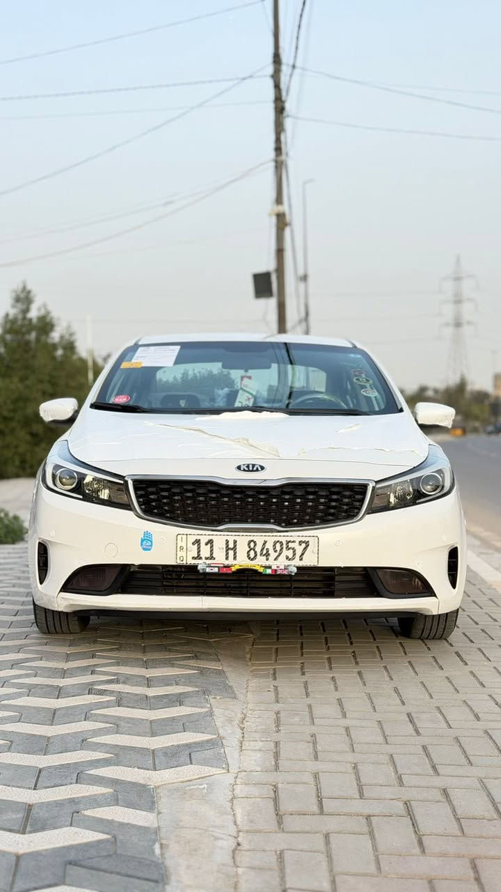 سلام عليكم فورتي 2018 وارد امريكي مكينه 2000 دوش ماشيه 80 
حادثها قبق جنطه بامريكا وبل عراق بنيد مبدل فقط اصلي 
كير ومكينه مكفولات صدر امامي خلفي جديد تبريد ثلج تدفى شغاله تخم تاير جديد صور الحادث داخل المنشور
السياره احلى من الصور 
السعر 120 وبيها مجال قليل
***********
مكاني بغداد البياع
