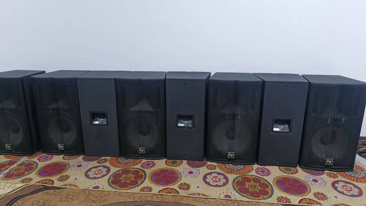 جهاز ميداس استخدام قليل نظيف جدا 
سماعات ايفي اصلي الباب الأول عدد ٨ 

للاستفسار ( واتساب او اتصال ) 
***********
***********
