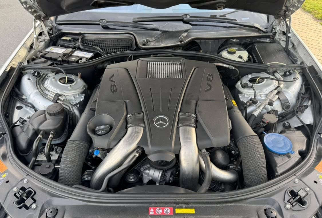 للبيع فقط / W220 S500 /2013
اصل وارد يابان دخول جديد كفاله عامه كص وفتح وصبغ وانتربول 
محرك : 278 توين تيربو 
الممشى : 120 الف 
الموديل :2013 
فول للاخير أعلا موصفات 
ناظور ليلي : 5 بردات : سقف بانورما : 
كشنات مساج وكهرباء وهيتر وتبريد 
وهزاز : تحديد مسار : حساسات امامي خلفي : لايت داينمك متحرك 
حساس مطر الخ … معروفه باقي تفاصيله 

سياره حاويه حديده غير مسجله 
مكانه بغداد المنصور 
والسعر 100  ورقه وبيه مجال جداً بسيط
للاستفسار :***********
