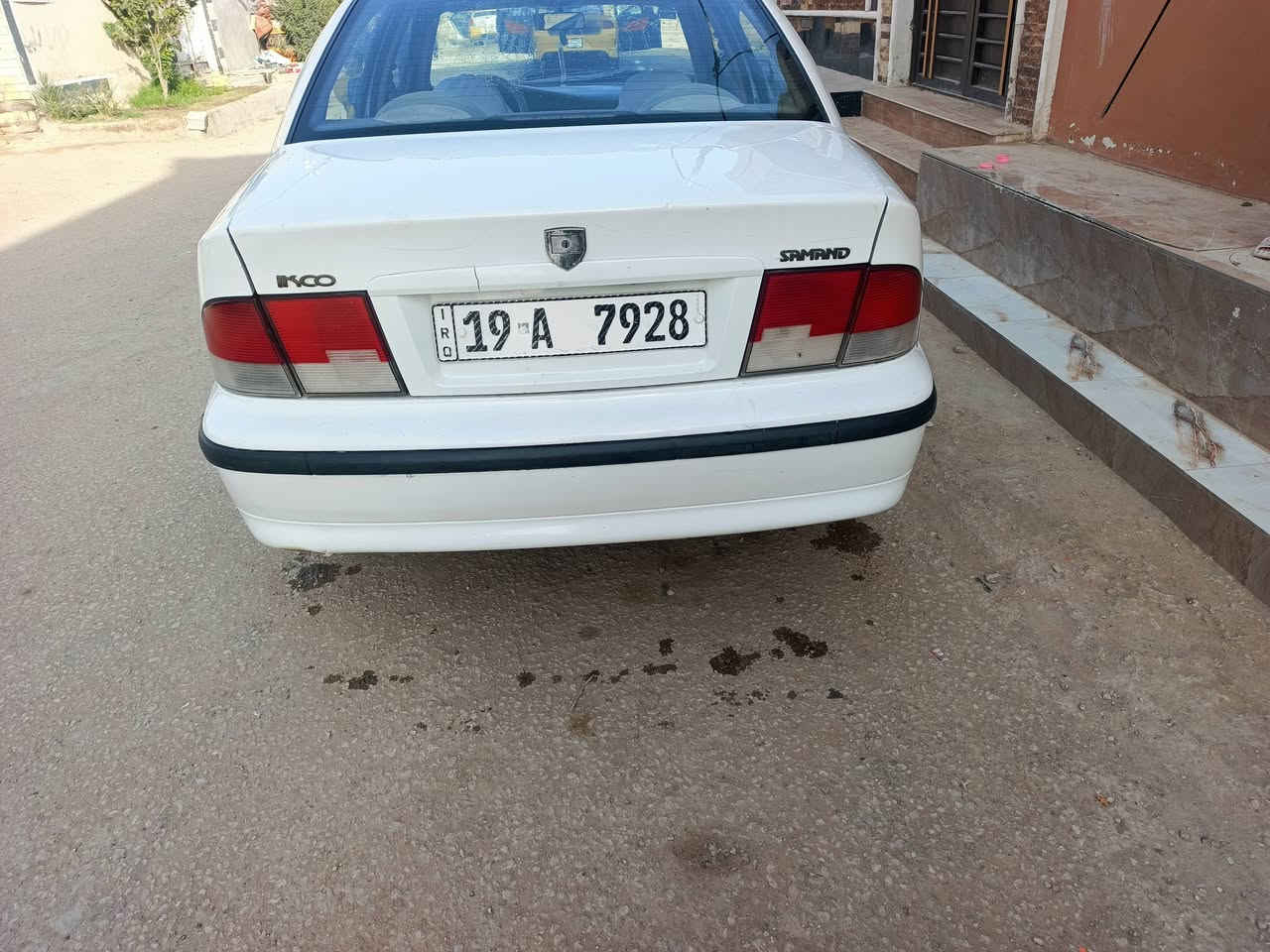 سمند للبيع موديل 11 مكان السياره كربلاء سياره جديده بمعنا الكلمه ما بيها نقص لو برغي السعر 45 السياره بأسمي صبغ الجاملغ الأمامي واحد فقط مبايل ***********
