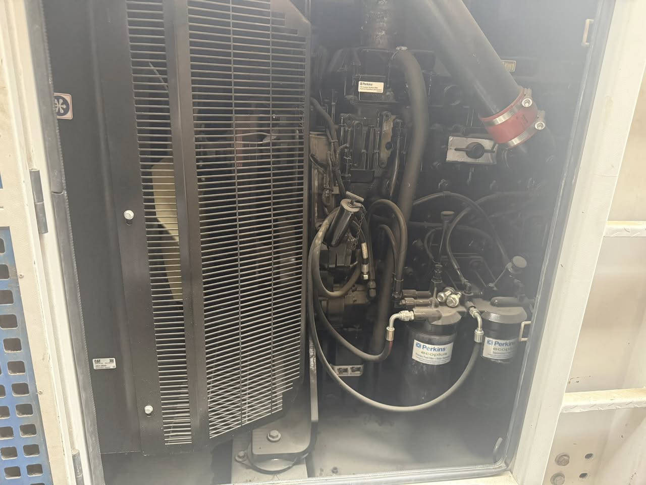 2200  بيركنز شرط حمل 450 على فيز مامفتوح *********** مكان بغداد 52
