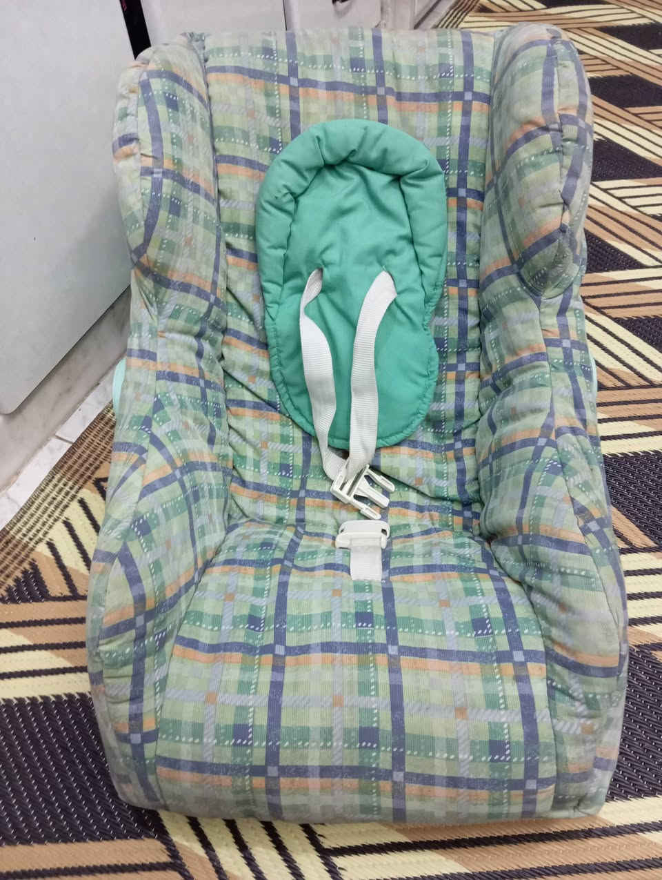 يسعد اوقاتكن جميعاً عندي هدول للبيع بسعر مناسب


**إذا كنت صاحب هذا الإعلان وتريد حذفه لأي سبب، رجاءا أرسل رسالة إلى الدعم الفني**