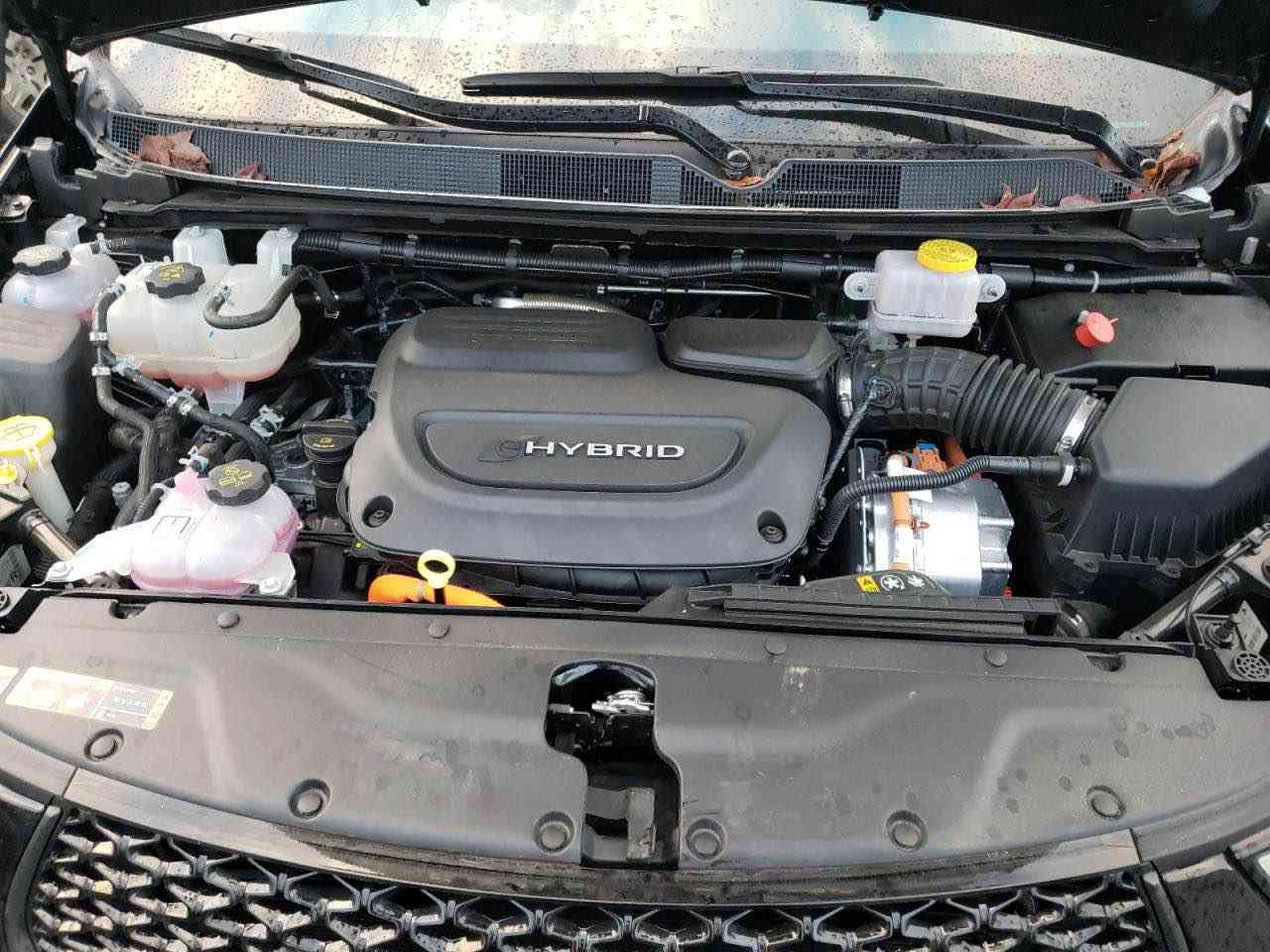 🔥 للبيع – كرايسلر باسيفيكا 2023 هايبرد فل مواصفات 🔥
CHRYSLER PACIFICA 2023 HYBRID LIMITED

📍 الموقع: بغداد – الشعب
📄 رقم بغداد باسمي
📌 الحالة: إيربك
🚗 الممشى: 12 ألف ميل فقط
🛠 حادث خفيف موضح بالصور

✨ المواصفات:
✔️ تشغيل بصمة + أبواب بصمة
✔️ هندبريك بصمة
✔️ تشغيل عن بُعد
✔️ هيتـرات بالكشنات
✔️ رادار جانبي + أمامي + خلفي
✔️ بيان كهرباء (تحكم ريموت)
✔️ صندوق كهرباء شفط
✔️ كشنات VIP منفصل
✔️ مانع انزلاق
✔️ لايت الشكل الجديد
✔️ تنبيه الخروج عن المسار
✔️ تبريد مركزي ثلاث قطع
✔️ تدفئة كراسي + ستيرن
✔️ تحكم ستيرن فول
✔️ إشارات بالمرايا
✔️ محرك 6 سلندر 3600
✔️ كير ماوس
✔️ كشنات كهربائية
✔️ جنطة وأبواب جانبية تفتح بالرجل (مستشعر)

🚘 السيارة نظيفة جداً ومواصفات عالية
📲 للاستفسار مراسلة خاص
📍 المعاينة في بغداد – الشعب
السعر 259 وبيه مجال بسيط جدا 
***********
*********** بغداد, العراق
