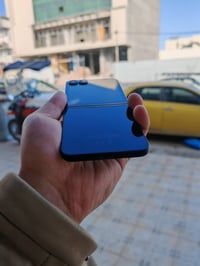 Z Flip 7 FE • ٢٥٦ • خربوش طرف صغير