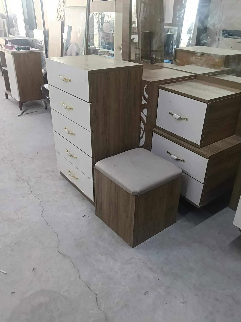 غرفه تحفه لبيع سعر مناسب جدا بس شري يجي خاص رجان رجان لحد يجي وضيع وقتي سعر 500لعنوان.بغداد


**إذا كنت صاحب هذا الإعلان وتريد حذفه لأي سبب، رجاءا أرسل رسالة إلى الدعم الفني**