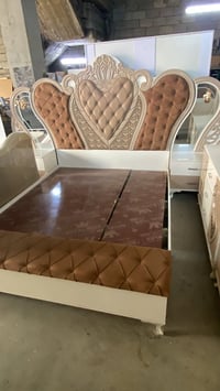 غرفه 8 قطع شرط  النظافه  السعر 700. وبي مجال. الاتصال ت رقم ‭0788 894 ...