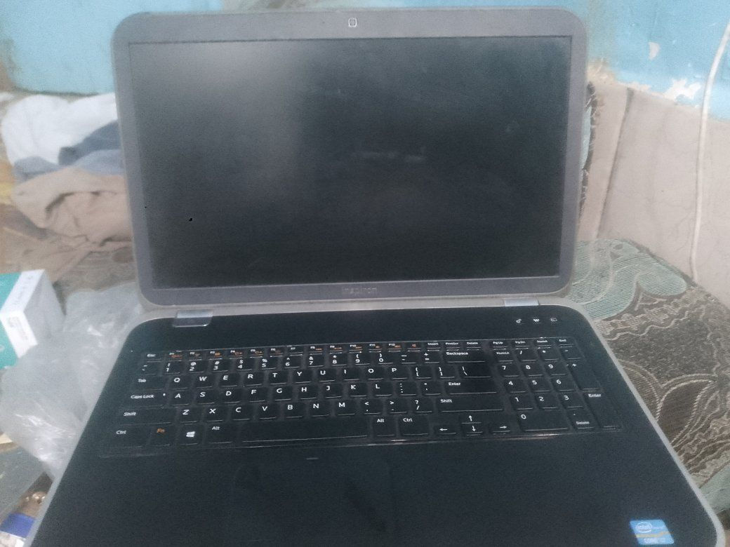 مثل ما موضح كور ،7
الهاررد521
الذاكره 16
حجم  لابتوب. ١٧
سعر. مناسب كلش والله يوفق جميع


**إذا كنت صاحب هذا الإعلان وتريد حذفه لأي سبب، رجاءا أرسل رسالة إلى الدعم الفني**