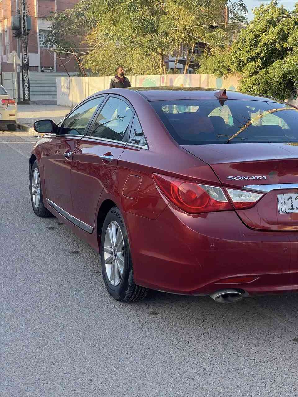 السلام عليكم سوناتا ٢٠١١ للبيع السيارة حلوه ونظيفة بيه بس بنيد مبدل كير ومكينة جاهزات وخير من الله الصدر الامامي جديد الصدر الخلفي تعبان شويه معروضه ب٩٩ وبيه مجال بسيط حق الجيه العنوان بغداد ***********
