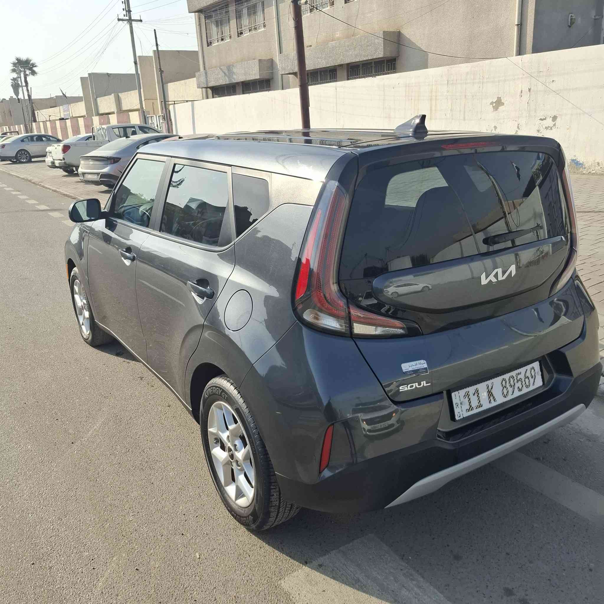 اللهم صل على محمد وآل محمد
كيا صول 
وارد امريكي 
موديل ٢٠٢٣
بدون تبديل اي قطعه 
بدون صبغ 
بدون ارباك 
سياره جديده جدا
رقم بغداد انكليزي 
تحكمات استيرن فول 
رادارات بالمرايا 
كامره دواره 
شاشه 
ويل كب 
بيها بارد فقط بالجاملغ الامامي الايمن على كد شبر

مكان السيارة بغداد السريدات 
الاتصال على الرقم ***********///***********
