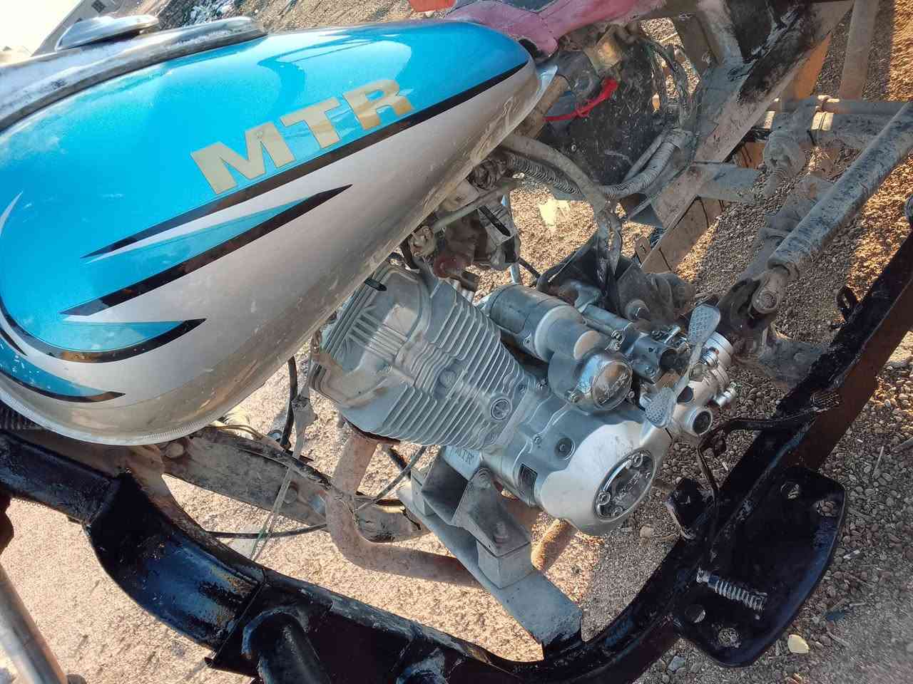 السلام عليكم ستوته للبيع مديل 13محرك 25ستوته نضيفه تواير جدد ستوته مالت جناي اوراق اتصل وبيك خير ودلل ***********واتساب
