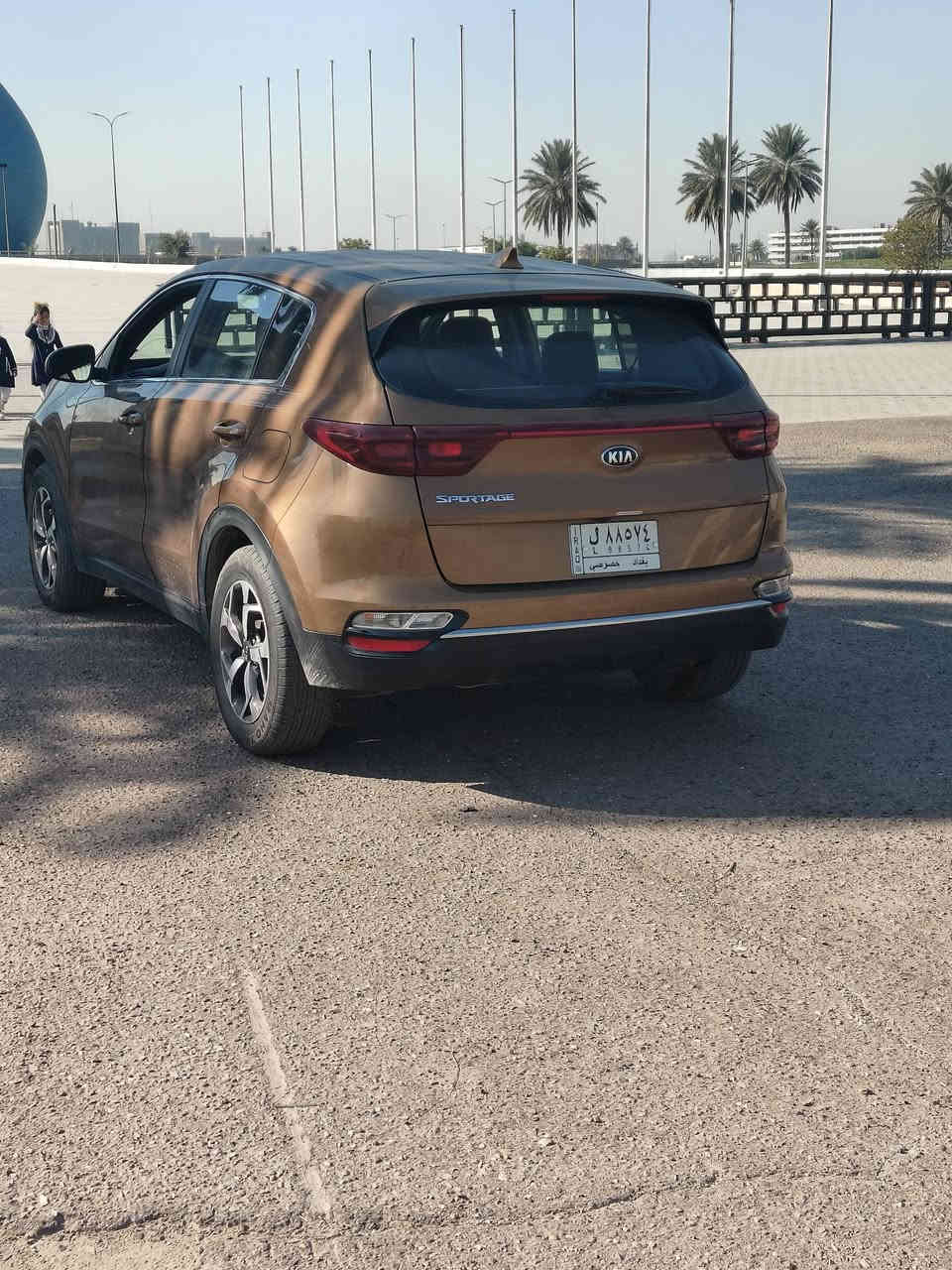 السلام عليكم اخوان
كيا سبورتج للبيع وارد كندي موديل 20 محرك 2400 gdi 

ماشية 90 الف كيلو متر قابلة للزيادة مكان السيارة المحمودية او باب المعظم مواصفات عادية كامرة شاشة كبيرة داخل اسود السيارة كير ومحرك نظيفات وممفتوح بيهن شي تبريد وتدفئة شغالات جيد جدا باتري جديد السعر 175 ورقة وبيها مجال اليحب يشوفها اهلا وسهلا بي الاتصال على الرقم *********** موجود برقمي واتساب وهذا رقمي الثاني ***********
