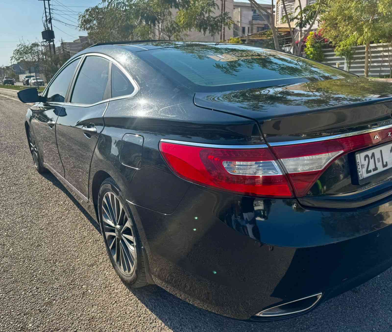 السلام عليكم ورحمة الله وبركاته 
مكلف بالنشر مكلف بالنشر بيع فقط 
ازيرا خليجية 2014فول مواصفات VIP اعلى فئة
مواصفات معروفة ميحتاج اذكرهن
السياره كفاله عامه السونار بالمنشور 
باسمي رقم سليمانيه 
محرك 6سلندر مكفول وعلى وضع الشركة 
صدر تخم تاير تبريد كله جديد
سياره استعمال شخصي يعني شي نظيف وممتعوبه
عنواني بغداد حي الجهاد 
السعر 130 وبيه مجال 

***********
***********
