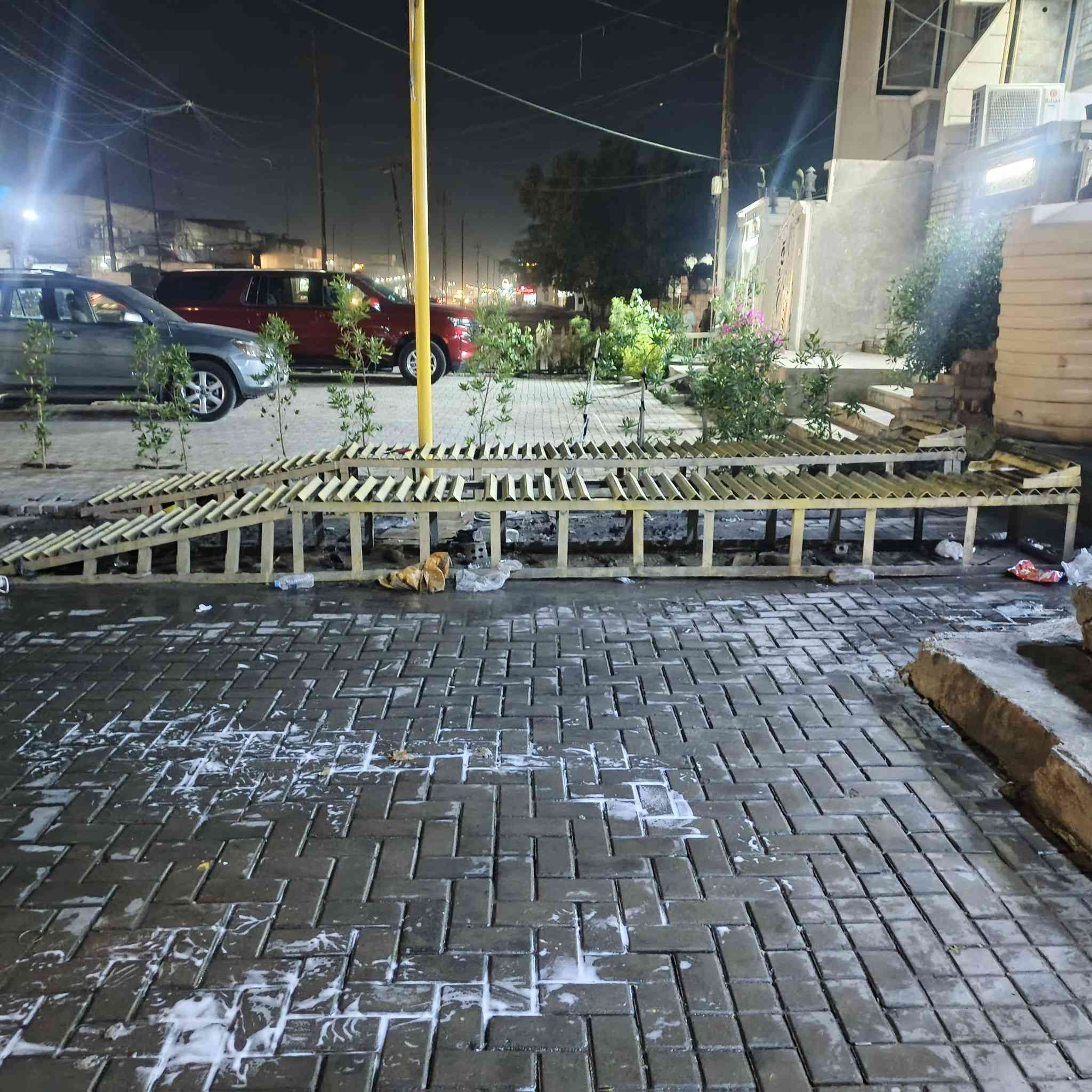 رمبات للبيع الطول 5 مترات ونص
الرمبا تفصال المكان بغداد حي الكوفه السعر 350 وبيه مجال 
الرقم ***********
