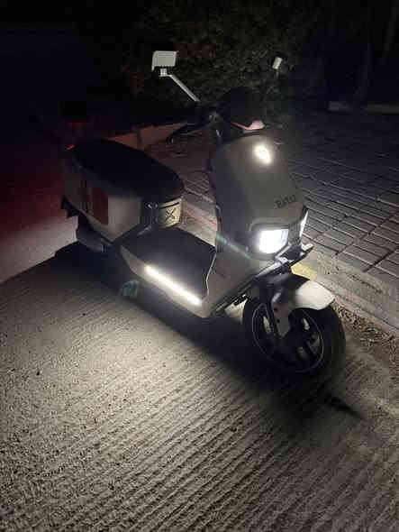 ريان وحش الكون مواصفاته معروفه ودراجه جديده مابيه نقص 
سعره مليون وبيها مجال قليل 
***********
