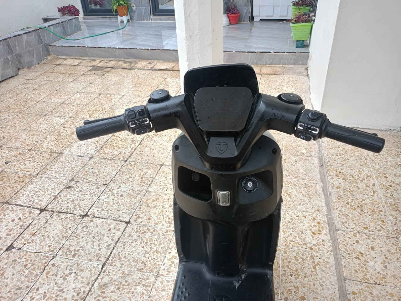 سلام عليكم 
دراجه شحن للبيع 
الريان تيسلا2025
السعر 850وبيها مجال 
6بطاريات دبل سويج وبصمه
كهربائيات كله شغاله 
***********
