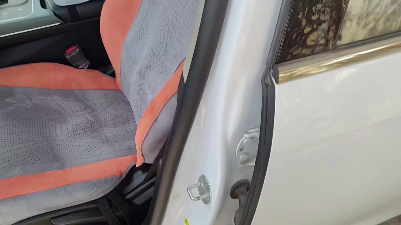 دوشمه بي واي دي سهله الفتح والشد متوفرة لجميع فئات البي واي دي ***********
