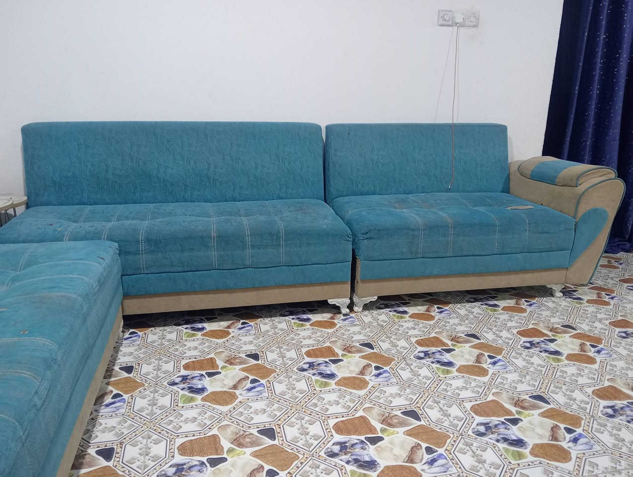 قنفات البيع العنوان البصرهالموافقية راقم الهاتف ***********
