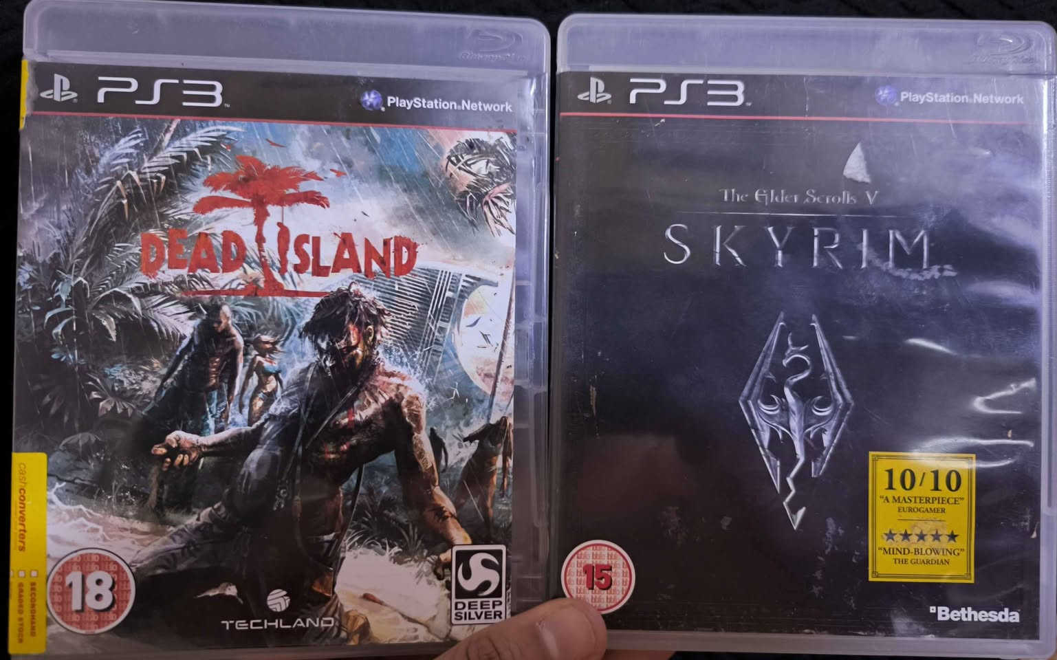 اقراص البلي4 الاسعار من 10 الى25 حسب اللعبه عدا البيس 2020 
اقراص مالبلي3 القرص عله 10
أما الجدد مذكور سعرهن بالصورة
مكاني بغداد الامين الثانيه ماعندي توصيل اذا تحب تجيني للبيت او نلتقي بمنطقه قريبه مجاورة تدلل
متواجد واتساب ***********
او على الخاص ماسنجر بغداد, العراق
