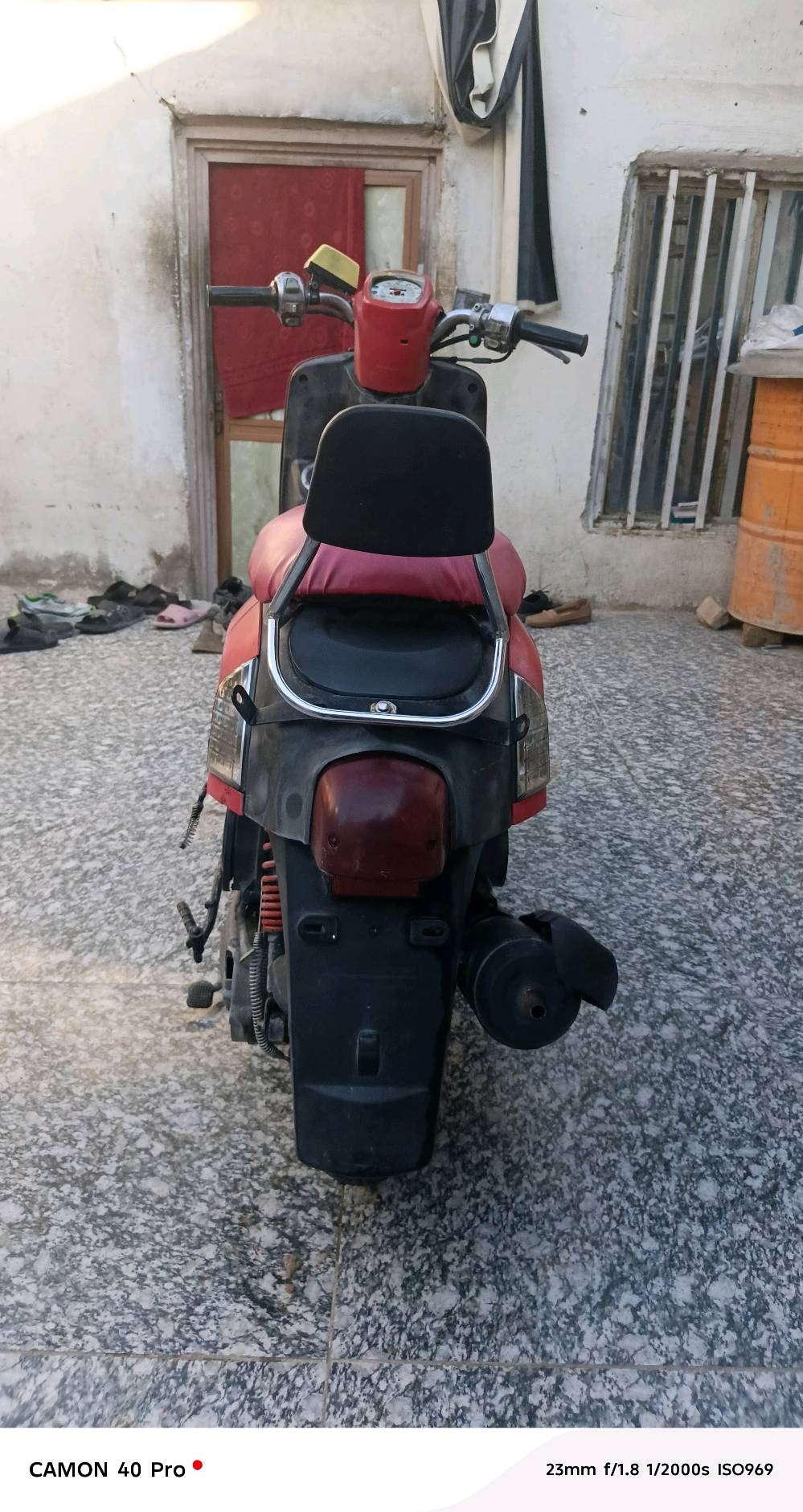 مكينه مامفتوحه تايرات جدد دوشمه جديده كابريته مو اصليه
بدلته كفرات أصلي أبو الختم للبيع الدراجه مشتريه حاويه من زمان صارله هواي عندي بلبيت شغاله وشرط الفحص ٥٥٠ وبين مجال
***********
