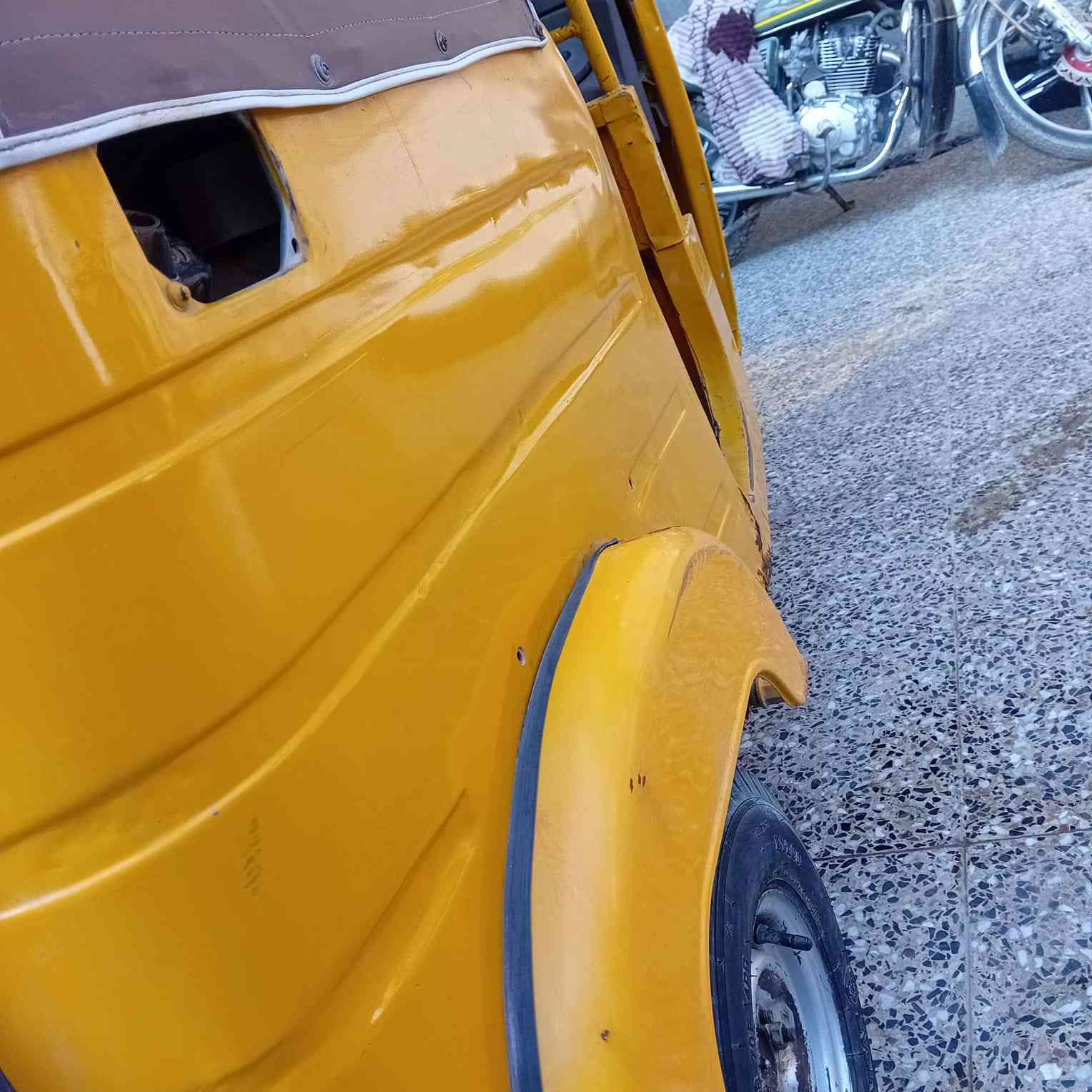 السلام عليكم تكتك موديل 2020 شهر 6 
جاهزة ربع ما تذب عليهه  ورقمها كربلاء مستلم سنويه فقط 
سعرها 5و800 وبيها مجال بسيط ملاحظة شرط التحويل ثاني يوم
رقمي *********** للتواصل
