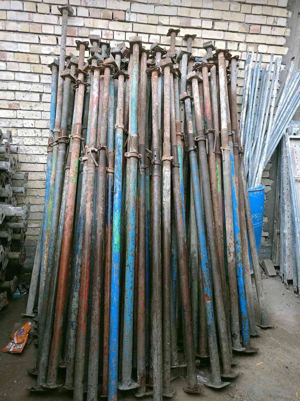 سلام عليكم جكات للبيع مكان بغداد ***********
