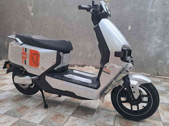 دراجه شحن 2000واط جديده بمعنى الكلمه بيهه نضام بك صار ٤٠ يوم من طلعت من الوكيل سعر ٩٥٠ مكانه الرفاعي 
***********
