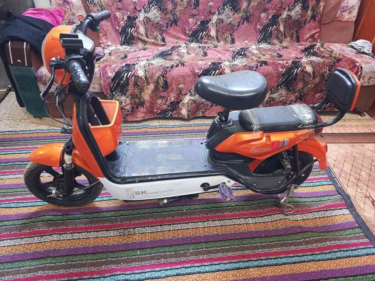 السلام عليكم دراجه شحن حجم 14جديده مابيها اي نقص البطاريات جدد26لبارحه شادهن السعر 225وبيها مجاال للطيبين *********** بغداد مدينه الصدر
