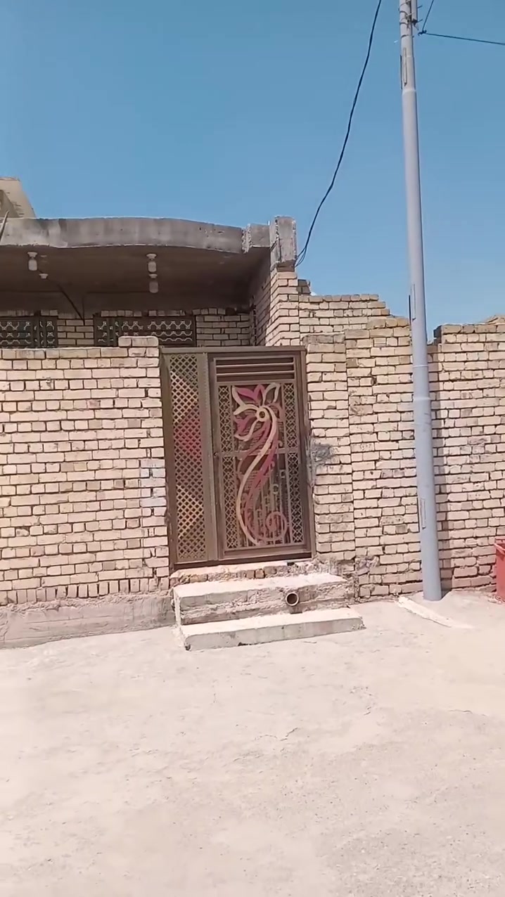 *********** بيتين طبك كل بيت ١٥٠م كل الخدمات موجوده طابو زراعي سند٢٥ بناء طابوك نفس الخارطه نفس التصميم نفس الشغل مي ٢٤ ساعه سحب وطني تبليط انترنيت ضوئي منطقه هدوء جدا العنوان تقاطع النهروان قريه ٨ قريب من التقاطع ٣٠٠م
