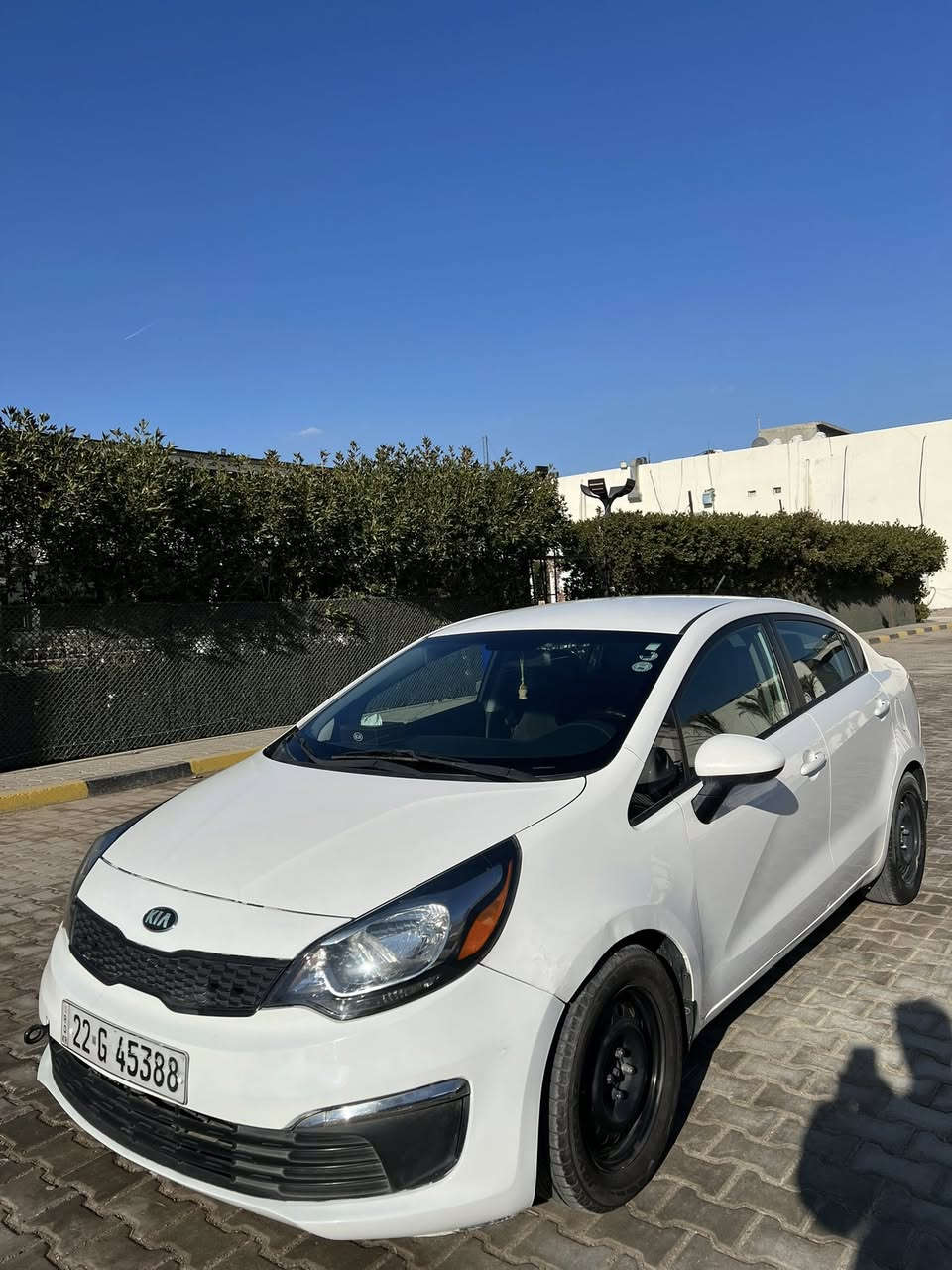 السلام عليكم كيا ريو ٢٠١٦ للبيع
وارد امريكي السيارة داخلة كلين بدون حادث

فقط الجاملغات اليمنى واليسرى عل بارد وبسيطات

السنوية باسمي تحويل ثاني يوم

المواصفات واضحة كدامكم

السيارة نصبتهة احلى من الصور

وكلشي واضح كدامكم 

السعر ٩٧$

رقمي ***********
