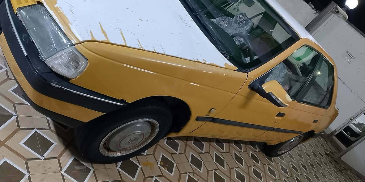 السلام عليكم بيجو 405 موديل 2010 رقم نجف سنويه لل 2027 تحويل ثاني يوم مصفره هيئه وغرامات مكينه وكير خير من الله حداديه جديده تخم تايرجديد دواخل نضيفه جاهزه السياره من كلشي السعر المطلوب 22$ وبيها مجال اي استفسار اتصل عله هذا الرقم   *********** 
مكاني ديوانية قضاء المهناوية
