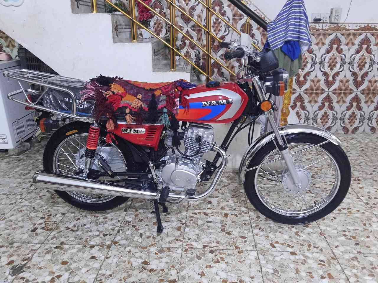 سلام عليكم شباب نامه متياز مديل 2027 بعدهه علئ سحك صارله 15من طلعه من لوكيا وراق كمله سعر 750وبيه مجال  ***********
