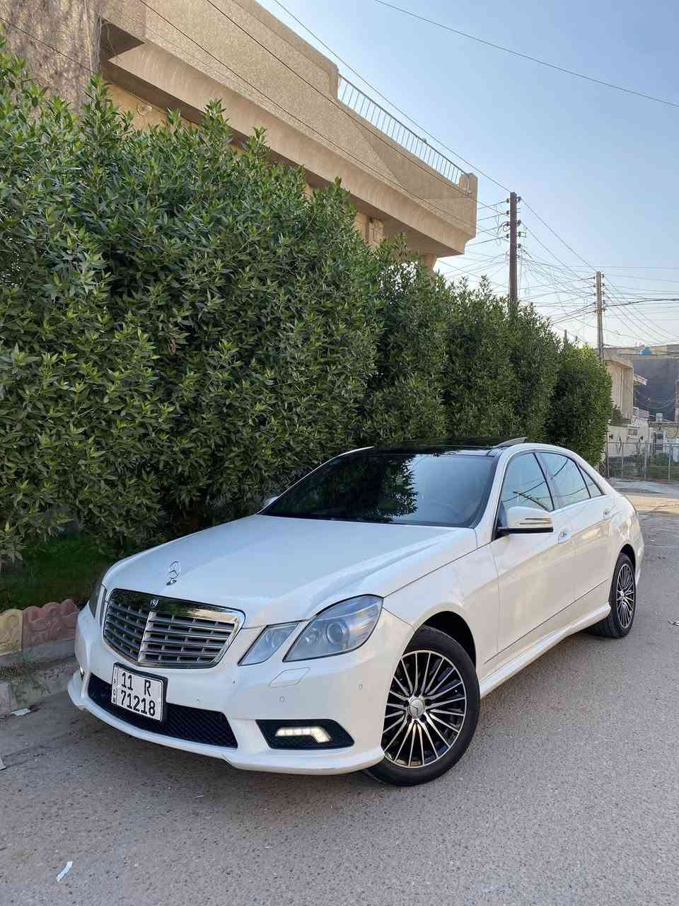 سلام عليكم للبيع مارسيدس E350 مديل2011 سيارة فول مواصفات داينمك بانوراما كشنات تدفئه تبريد سماعات هارمن كارمن بردات جنطه كهرباء لايت داينمك تحكمات ستيرن شفاتات محرك العادي ابو العقل الفوك المحرك المرغوب كير محرك صدر تبريد كله جديد سيارة كامله مابيه كل نقص باسمي تحويل ثاني يوم مكاني قرب هايبر ماركت البياع 
للاستفسار ***********
