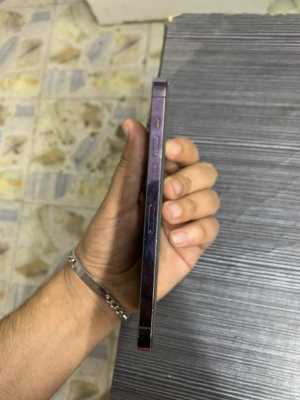 ايفون 14 برو ماكس
مبدل شاشة وبطارية نضيف جهاز

شاشة لمسهة حلو والوانهة

ذاكرة 256

السعر ٦٠٠ وبي مجال 

***********

جزيرة بغداد
