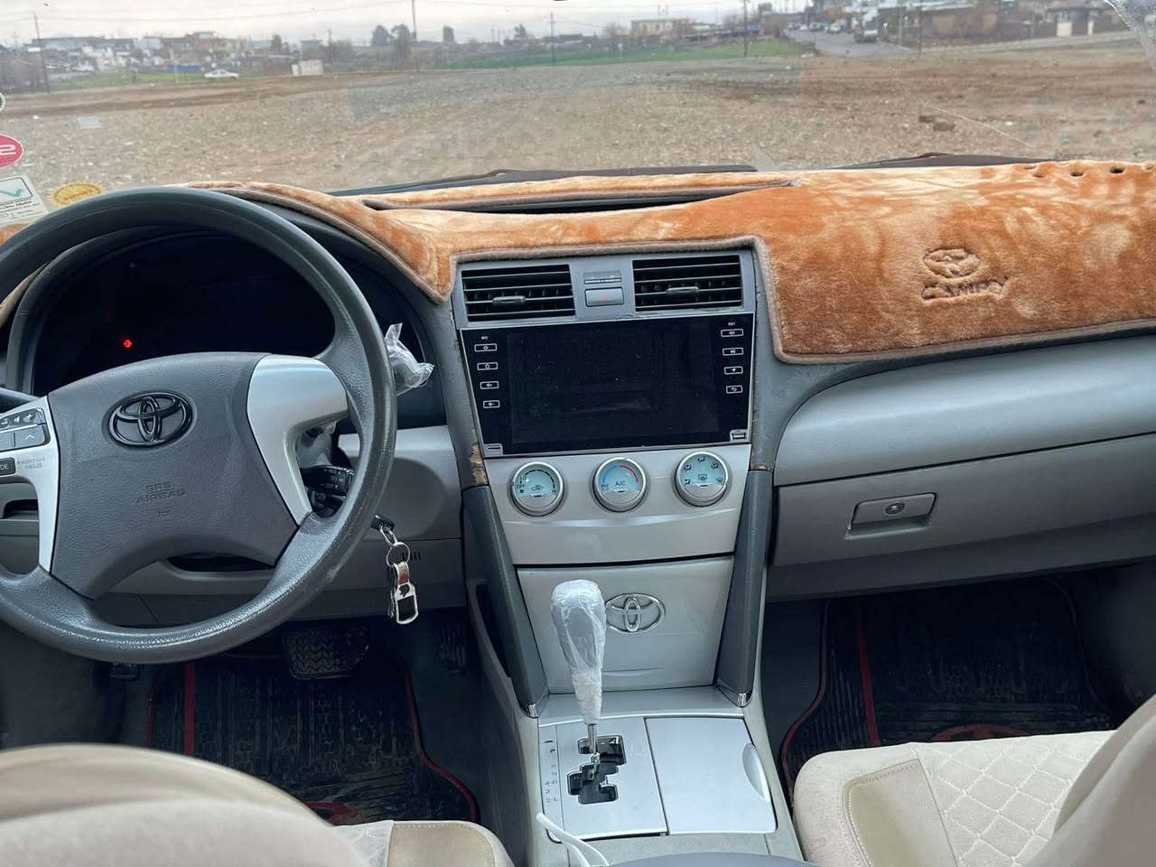 تويتا كامرية موديل ٢٠٠٨سبوخ عام كراوة بيشي دواي هيجي بيوةية نية هةردوو شانةكان دواي معجوني تياية لةكةل توزيك سةقفةكةشي سنوي بةسةر جوة بيتاقةي هةية سعري ٨٣وةرقة 0772 225 3785 شمشمل, السليمانية
