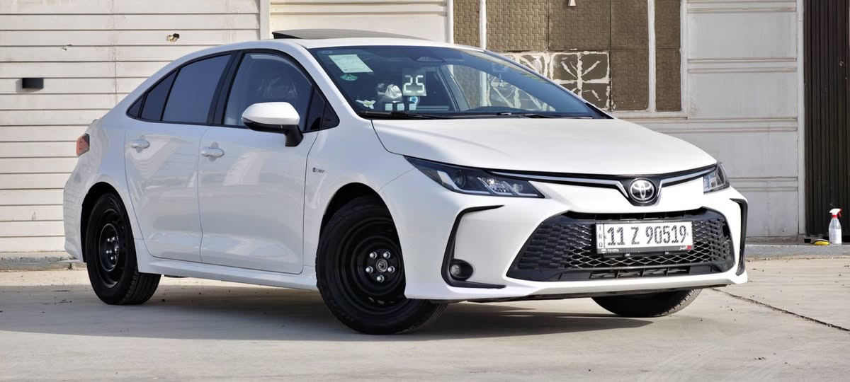 سلام عليكم كورلا للبيع موديل 2025 هايبرد
فول مواصفات داخل جلد اسود علامه سوده 
رادار امامي شاشه ابل كار بلي سستم ايرباك كامل 
تبريد قطعتين تخم تاير وتخم ويل اسود و. ويل الشركه موجود ما. ماشيي زيرو  السياره كفاله عامه 
بيه فقط BDR باب سايق على گد شبر . السعر 160 وبيه مجال ماشيه 12 الف
للاستفسار الاتصال على رقم 
***********
