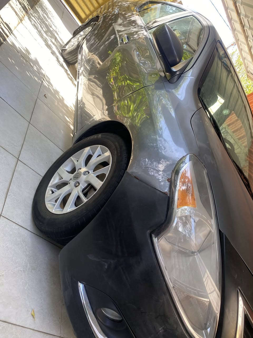 سلام عليكم نيسان فيرسا 2018
موصفات سبشل 

محرك كير تمام بلادي تخم تاير باتري جديد بيها صبغ جاملغ وبنيد ونص جاملغ ايمن تصليح الامارات. 

هنا بلعراق بيها طخة اباب الصدر واضحة بلصور

تبريد شغال سيارة خير من الله 

مراوس او بيع 
***********

السعر 86ومجال بسيط
