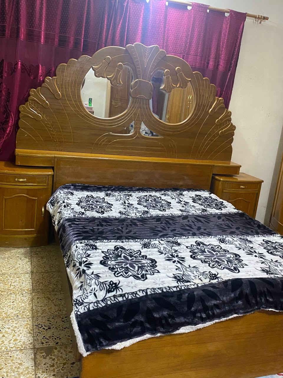 متاح غرفة اخشاب صاح العراقي مثل ما موضح بالصور .. مكاني كربلاء حي العامل ... ليريدها مراسله الصفحه


**إذا كنت صاحب هذا الإعلان وتريد حذفه لأي سبب، رجاءا أرسل رسالة إلى الدعم الفني**