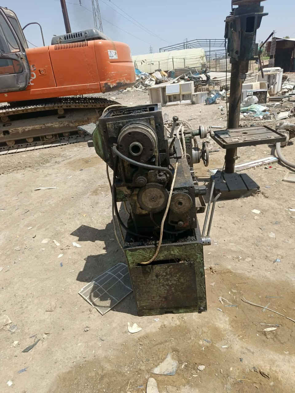 السلام عليكم تورنه روسي لاتيني للبيع شغاله على الفحص الطول مترتين ودريل تزريف الي تفيده يتصل على الرقم مكانها سيطره الج قرب مطعم صكبان للاستفسار ***********
